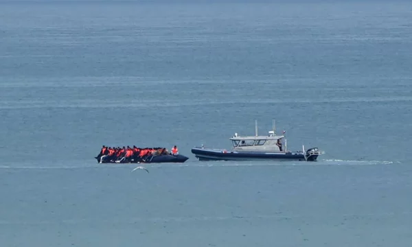 Franca dhe Britania forcojnë marrëveshjen për Kanalin Anglez