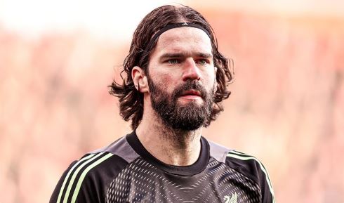 Alisson mund të kthehet ndaj Crystal Palaces  e thotë Slot