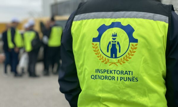 Inspektorati i Punës paralajmëron ndërtimtarët  Mos shkelni vendimet për ndalim  përndryshe procedura penale