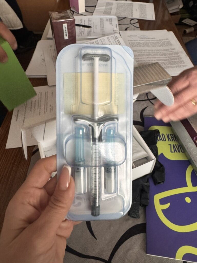  Porsche  franga  euro  dollarë e parfume   14 të arrestuar në aksionin anti botox  Të përfshirë mjekë  e pronarë ordinancash