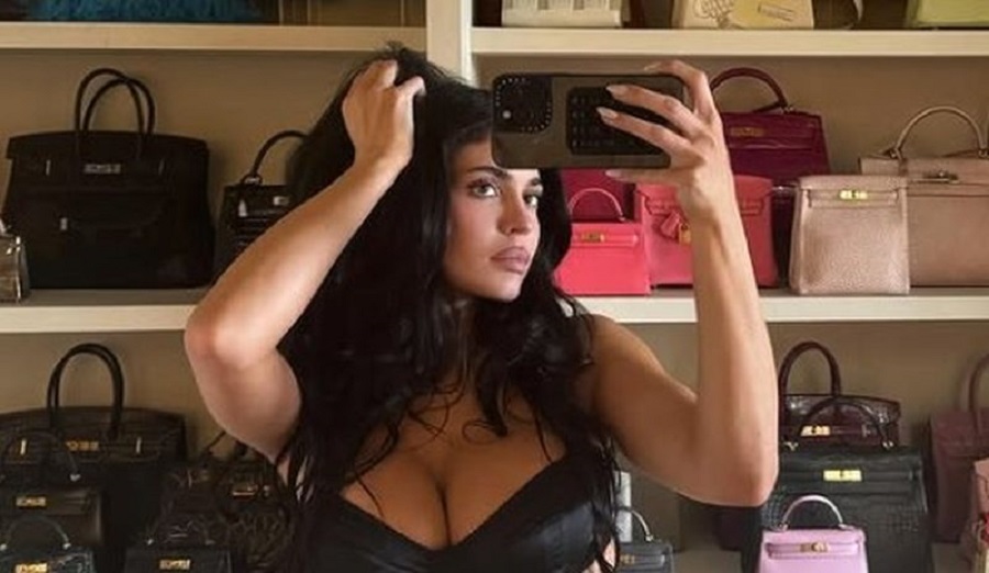 Miliarderja 28 vjeçare tërheq vëmendjen me pozat e fundit  FOTO 