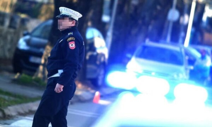 Tragjike  49 vjeçari dyshohet se vrau vajzën 2 vjeçare dhe më pas veten