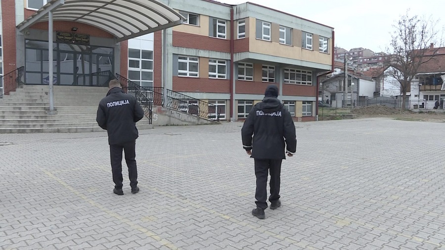 skandal-ne-shkollat-e-shkupit-nxenesja-keqtrajtohet-barbarisht-14-persona-ne-hetim