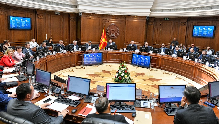 LSDM dorëzoi ligjin  Shtetësi të dyfishtë të mos kenë as ministrat  as zëvendëskryeministrat