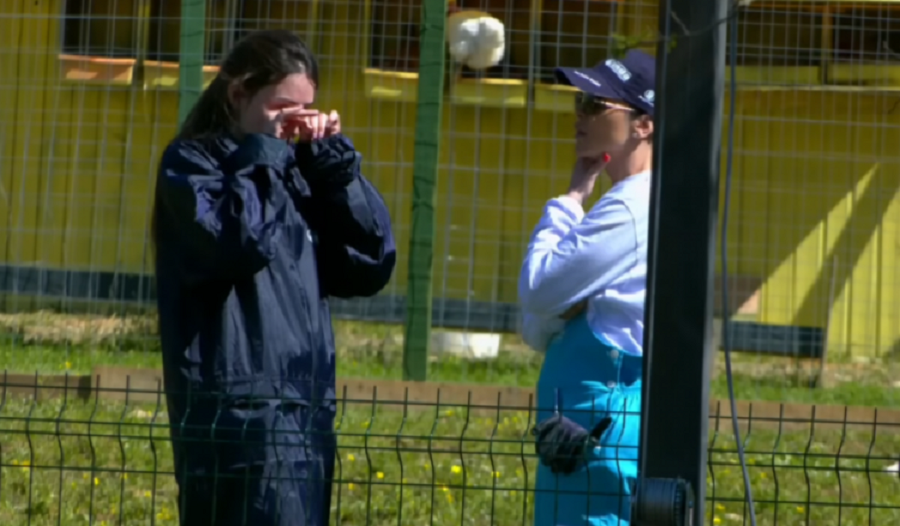 E la të dashurin jashtë  por mbeti vetëm   Vanesa shpërthen në lot pas vendimit të Indrit