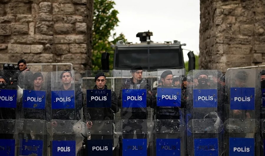 Prokurori i Stambollit  Dhjetëra arrestime të kryera në Turqi përpara festimeve të 1 Majit