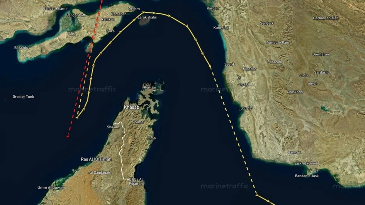 Mediat iraniane  Një cisternë nafte kaloi Ngushticën e Hormuzit pavarësisht bllokadës amerikane