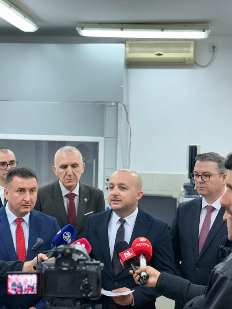 VLEN  Ministria e Bujqësisë dhe UT  bashkë në forcimin e sektorit agro ushqimor në vend