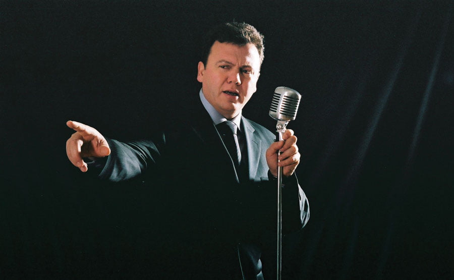 Ilir Shaqiri prek me fjalët për Rexhep Qosjen   U shua institucioni i mendimit shqiptar 