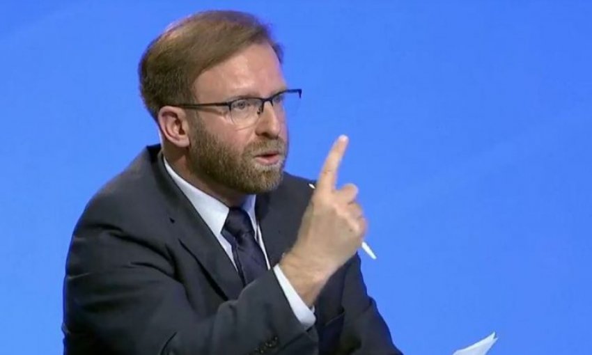 Abazi  Kurti nuk do afërsinë me SHBA  kushdo që ka ai ia pret rrugën e komunikimit