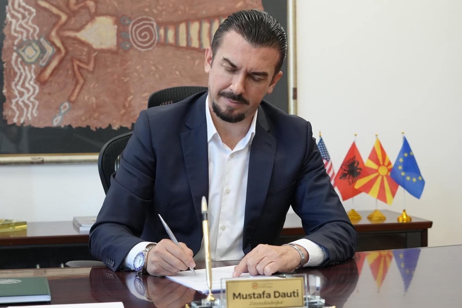 Mustafa Dauti porosi BDI së  Mbroni bashkëpartiakët nga hetimet  VLEN i kujdeset për shqiptarët