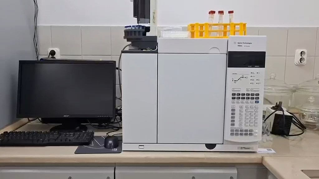 Universiteti i Tetovës   U promovua pajisja për detektimin e pesticideve në ushqime