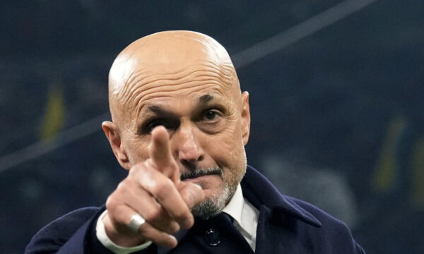 Juventusi e vë në shitje mesfushorin  i  humbë  gati 30 milionë euro