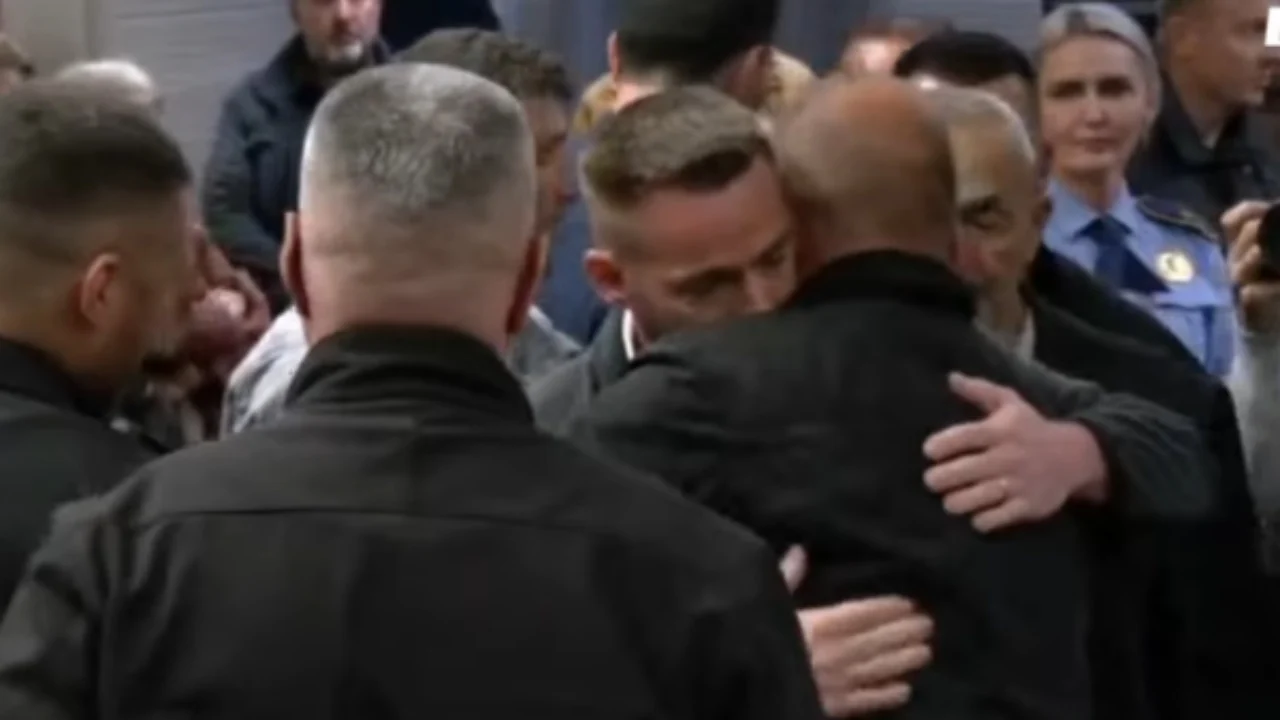 Pamje rrëqethëse  shikoni momentin kur familjarët e Liridona Ademajt dëgjojnë shpalljen e vendimit