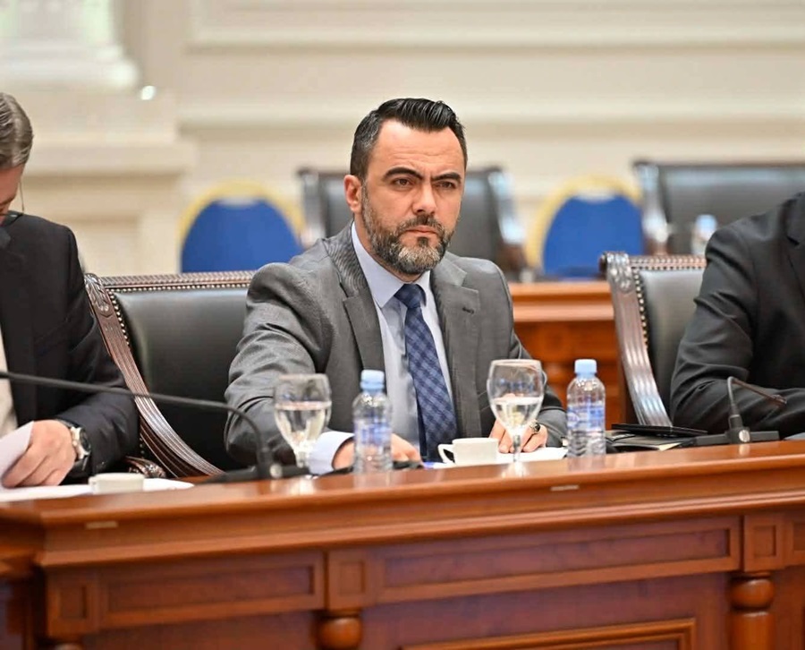 zv-ministri-sulejmani-studentet-do-ta-japin-provimin-ne-gjuhen-shqipe
