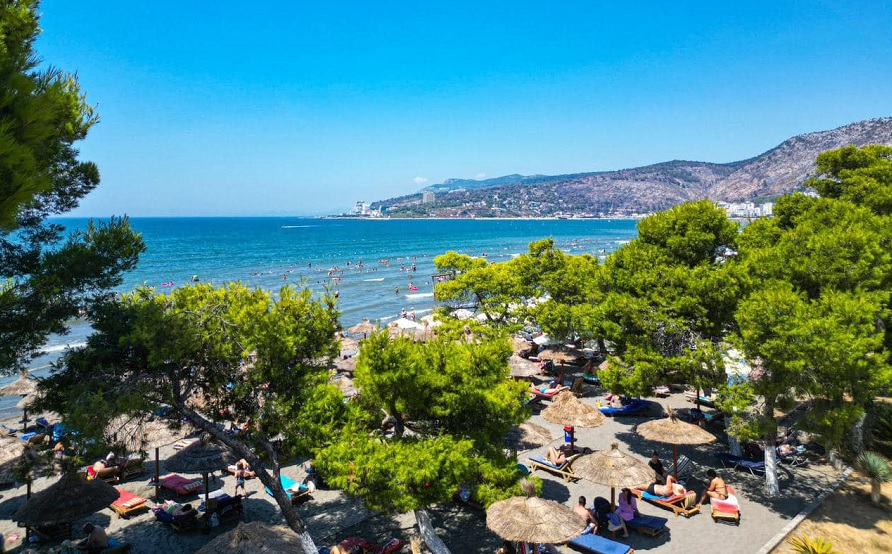 pas-vlores-edhe-lezha-tarifa-te-reja-per-plazhet-publike