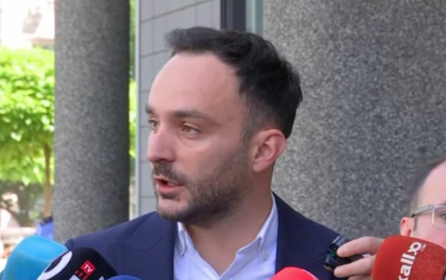 Ish deputeti Guri  Ka diskutime të fshehta për koalicion LVV PDK pas 7 qershorit