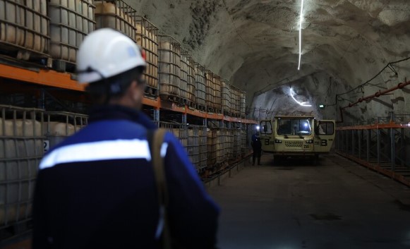 Shembet një minierë në Rusi  humbin jetën 8 punëtorë