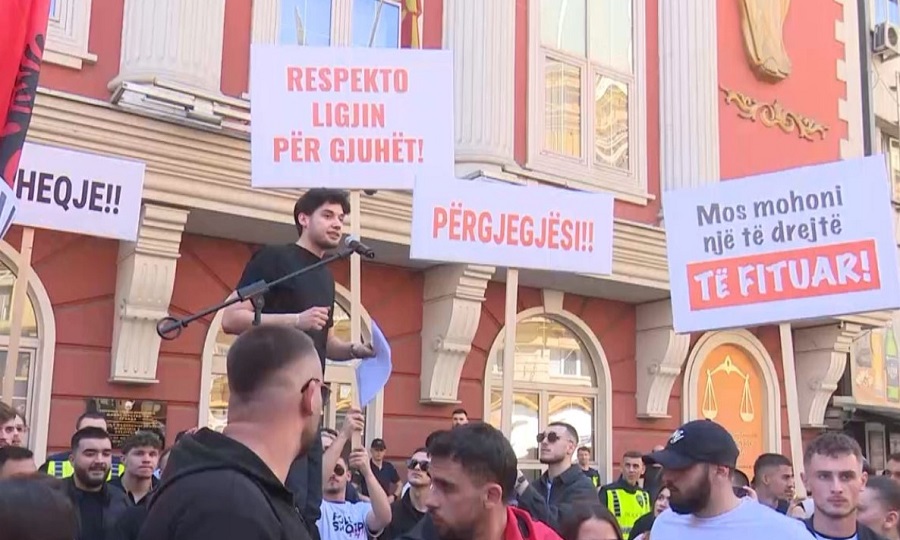 Studentët nesër në protestë  figura publike në përkrahje të studentëve