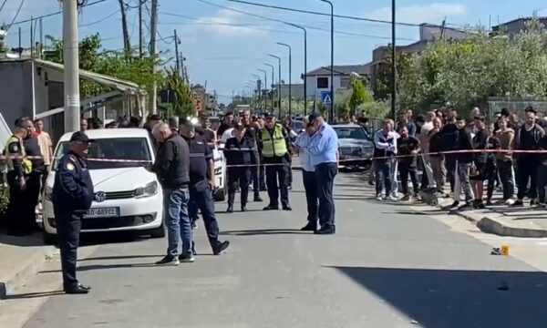 Aksident i rëndë në Durrës  dy fëmijë humbin jetën  një tjetër në gjendje të rëndë
