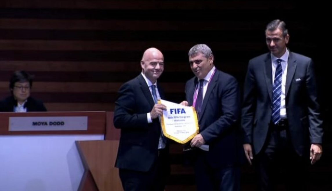 Një dekadë histori  Ademi kujton kontributin e Fadil Vokrrit në 10 vjetorin e pranimit të Kosovës në FIFA