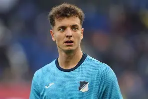 Fisnik Asllani bëhet me klub të ri