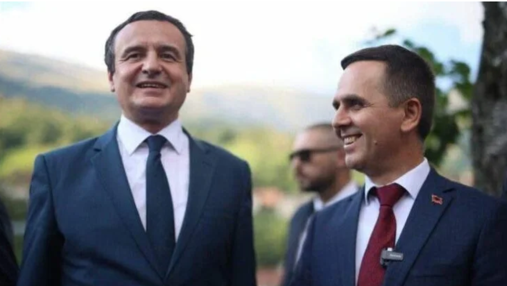 Kasami në krah të Kurtit në 21 vjetorin e Vetëvendosjes  mesazhe të forta nga Prishtina