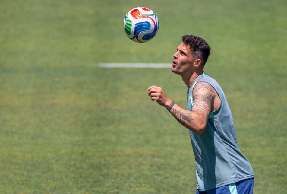 Xhaka shkruan histori  Kapiteni i Zvicrës thyen rekordin dhe paralajmëron botën  Duam Kupën e Botës