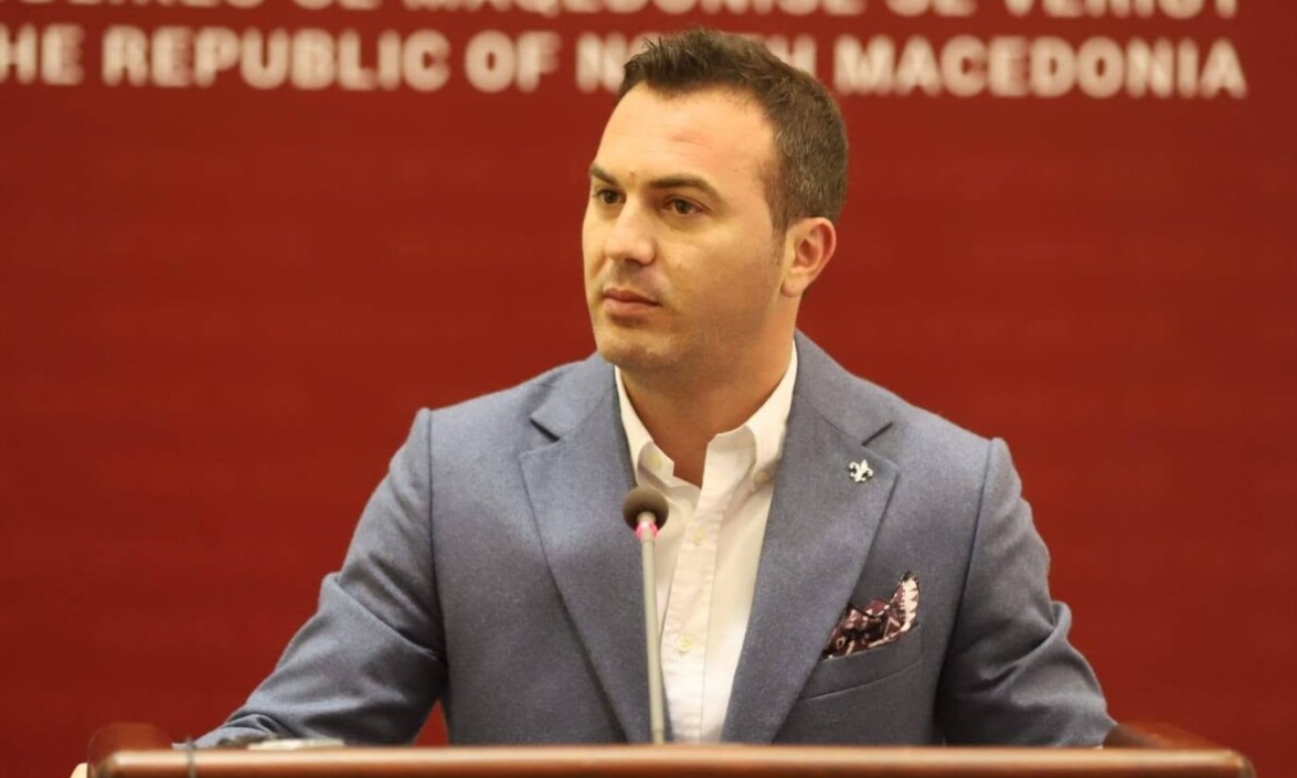 Ademi nga BDI pyet VLEN in  Nëse akti për emërimin e rrugëve s ka qenë në fuqi  atëherë si mund të shfuqizohet  