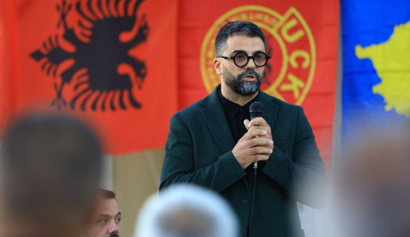 Nëse krerët e UÇK së    Behrami  Fushata e Kurtit dhe VV së kundër Drenicës dhe UÇK së ka dy qëllime
