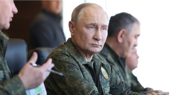 Putin  NATO po përgatitet për luftë kundër Rusisë