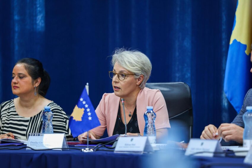 Gërvalla porosi opozitës  Hiqni dorë nga kushtëzimet  ato janë parakusht i keq për negociata