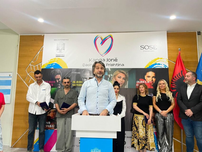 Prishtina bashkon artistët shqiptarë në koncertin  Kanga Jonë   Dashni nga Prishtina 