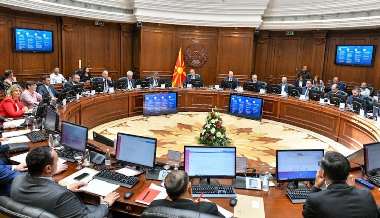 Sonte pritet vendimi për ndryshimet në Qeveri  kush largohet e kush emërohet ministër