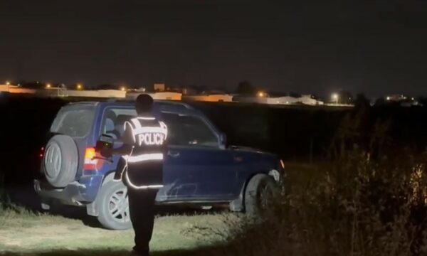 Tragjedia në Kavajë ku vëllai vrau vëllanë  Dyshohet se gjithçka nisi për rrugë