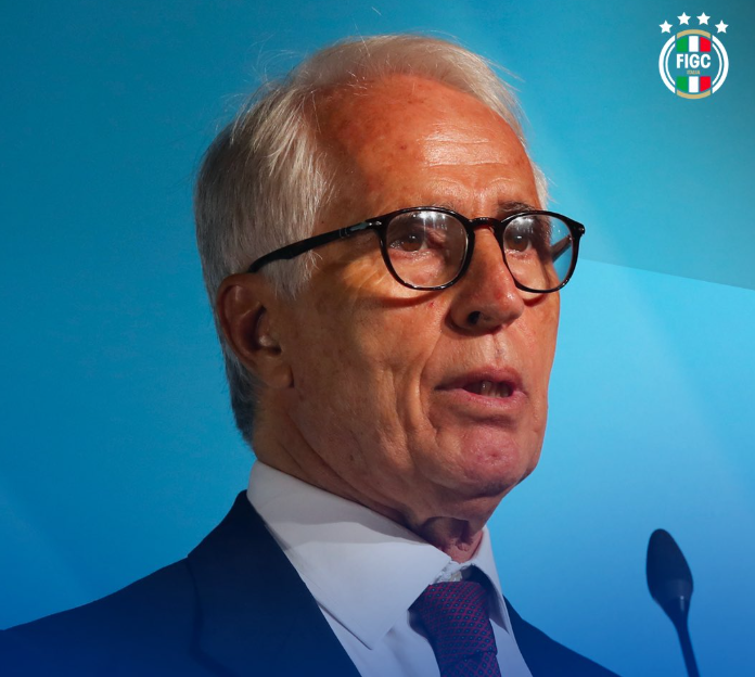 Lideri i ri i futbollit italian ka gati dy goditjet e para  Spalleti dhe Maldini