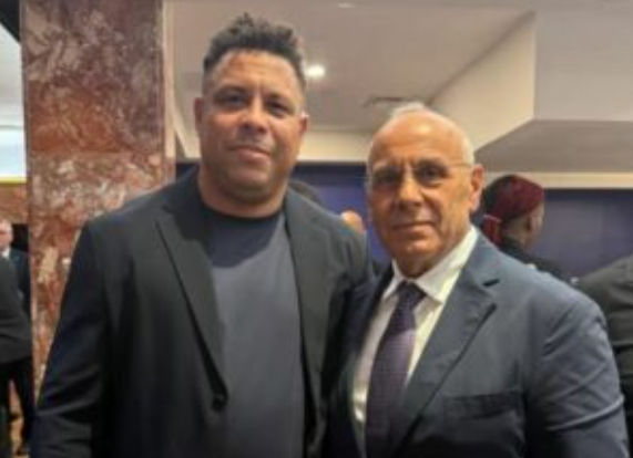 Ademi takon Ronaldon  kujton vizitën e brazilianit më 1999