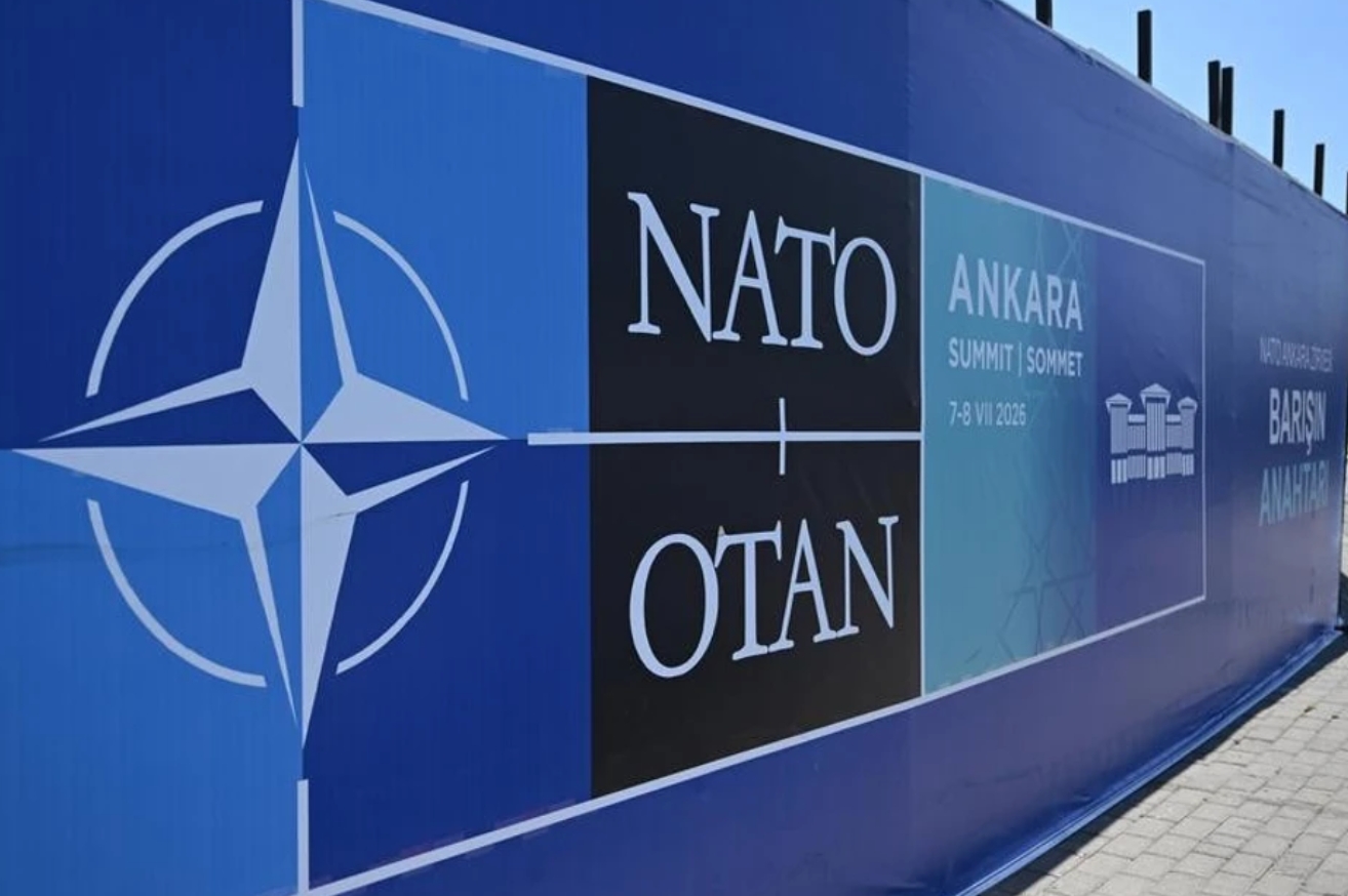 Turqi  valë arrestimesh përpara samitit të NATO s