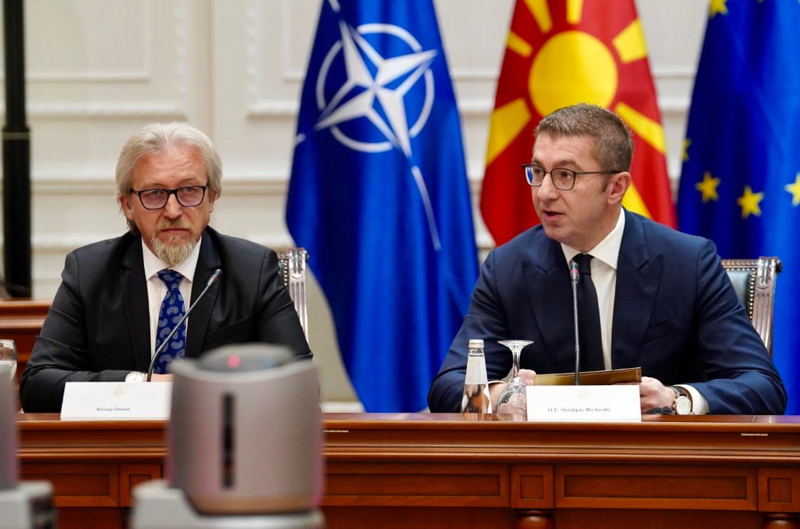 Mickoski falënderon ish ministrat  Me Fatmir Limanin kemi punuar  punojmë dhe do të punojmë