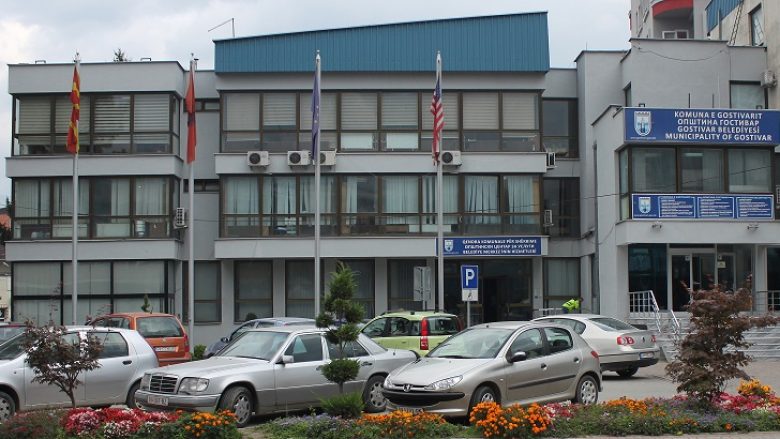 Gjendja me ujin në Gostivar Arrestohet drejtoresha e Ndërmarrjes Komunale  Artana Asani dhe dy bashkëpunëtorë