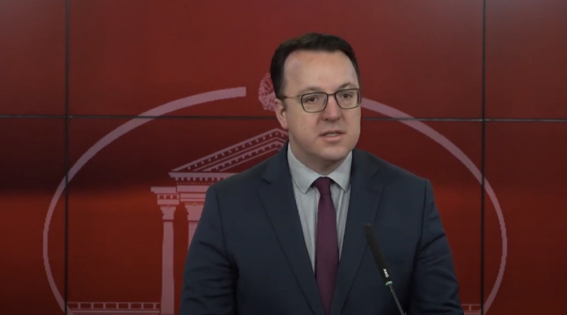 Nikolloski  Vitin e ardhshëm priten kilometrat e parë të autostradës Tetovë Gostivar