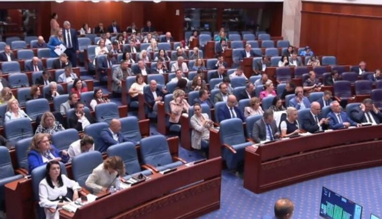 Nuk tërhiqet Ligji për përfaqësim të drejtë  shumica nuk e pranoi propozimin e opozitës