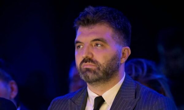 Sadiku  Shpallja e Avdullah Hotit si  i vdekur  është akt i turpshëm dhe çnjerëzor