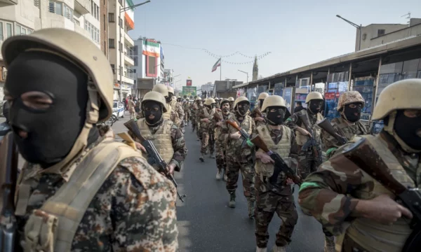 Rreziku i një lufte rajonale është rritur pas sulmeve amerikane  thotë ushtria iraniane