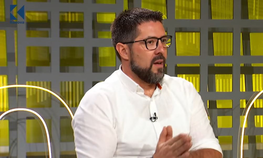 Befason Krasniqi  Shqiptarët nuk po bëhen bashkë as për festa  shkak pushteti