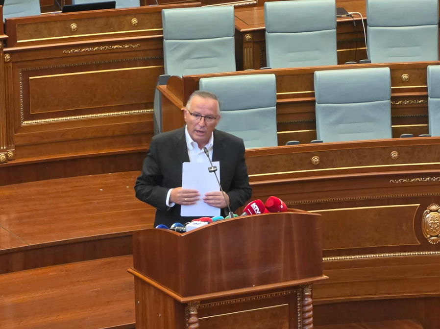 Bedri Hamza  Albin Kurti po e mban peng shtetin e Kosovës  konstituojeni Kuvendin