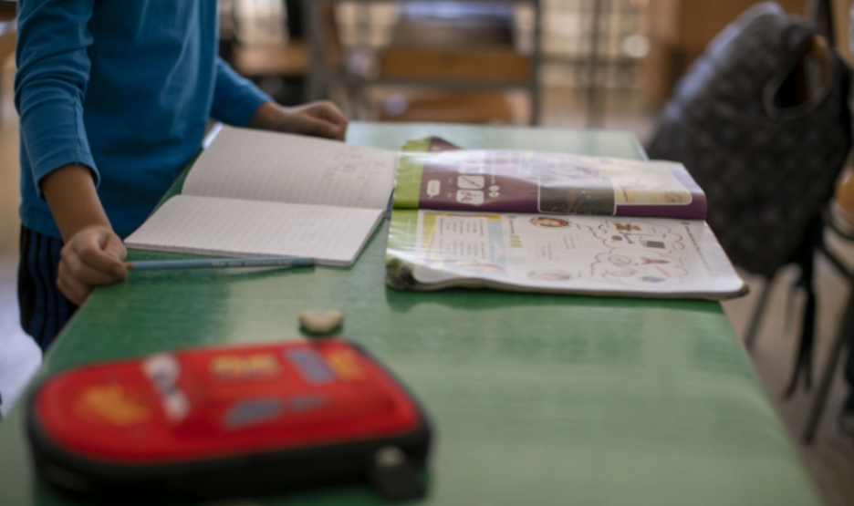 Rreth 238 mijë nxënës në Maqedoni sot nisin vitin e ri shkollor