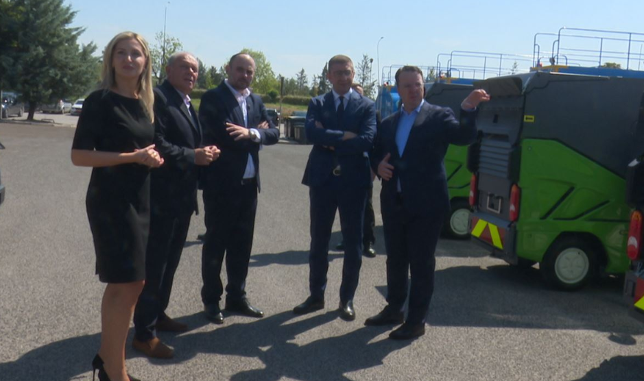 49 automjete të reja të higjienës për 11 komuna në Maqedoni  investim 4 2 milionë euro