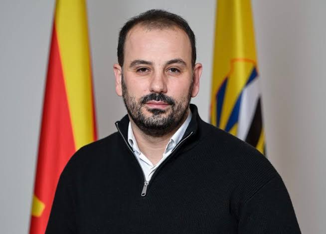 Murseli   Mjaft me manipulime  paralelja shqipe në  Penko  duhet të hapet  Pikë  
