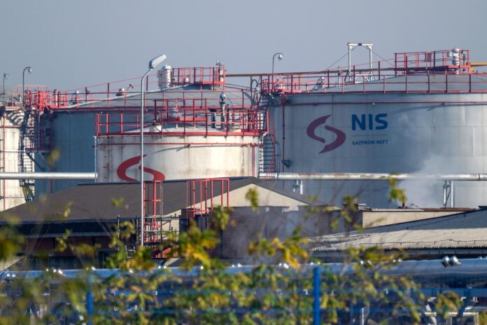 kongresiste-republikane-kerkojne-te-mos-i-zgjatet-licenca-industrise-se-naftes-se-serbise